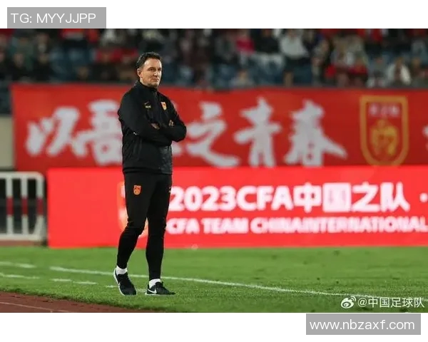 中国国家足球队迎战乌兹别克斯坦队力争胜利展现团队精神与实力 中国国家足球队迎战乌兹别克斯坦队力争胜利展现团队精神与实力