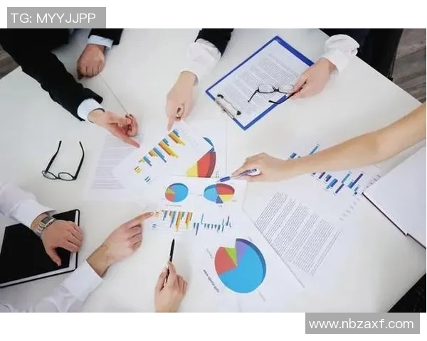 南京排球队灵活性变革引发热议展现新战术与团队协作的创新之路